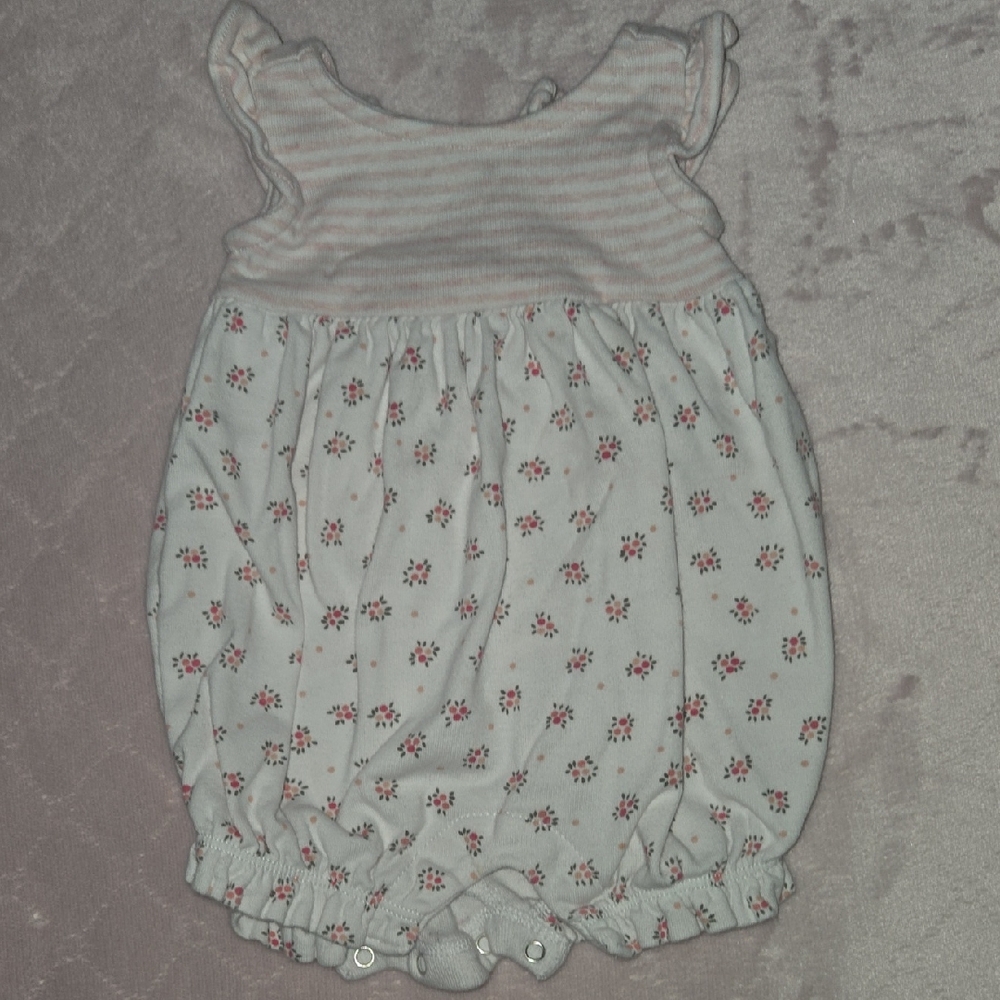 GAP Baby Romper in Pink and White
